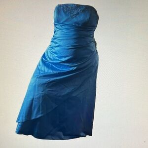 David’s Bridal periwinkle blue bridesmaids dress size 18